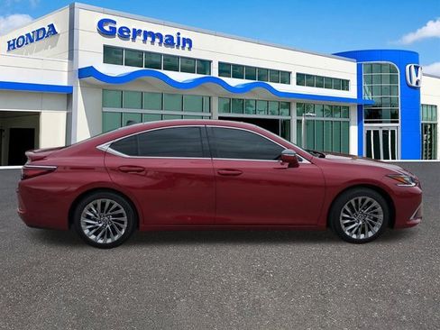 Used 2024 Lexus ES 350 Ultra Luxury image 4
