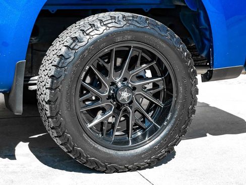 Used 2022 Chevrolet Silverado 1500 LT image 55