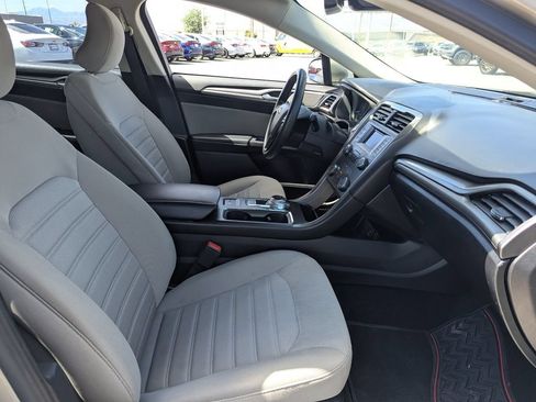 Used 2019 Ford Fusion S FWD image 32