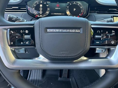 New 2026 Land Rover Range Rover Long Wheelbase SE AWD/4WD image 23