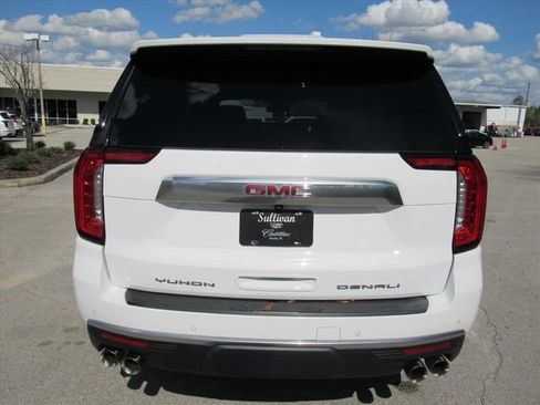 Used 2024 GMC Yukon Denali AWD/4WD image 6