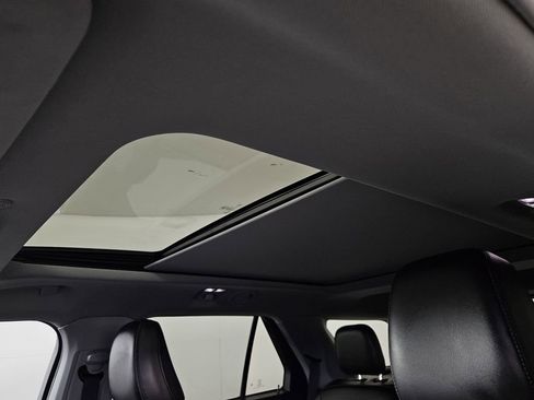 Used 2023 Ford Explorer XLT w/ Equipment Group 202A image 22