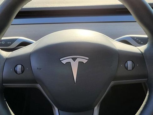 Used 2023 Tesla Model 3 Standard Range image 28