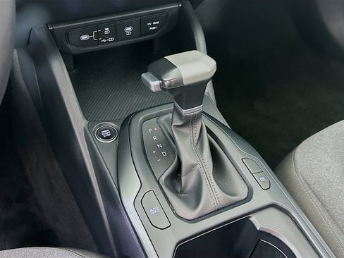Used 2025 Kia K4 LXS image 25