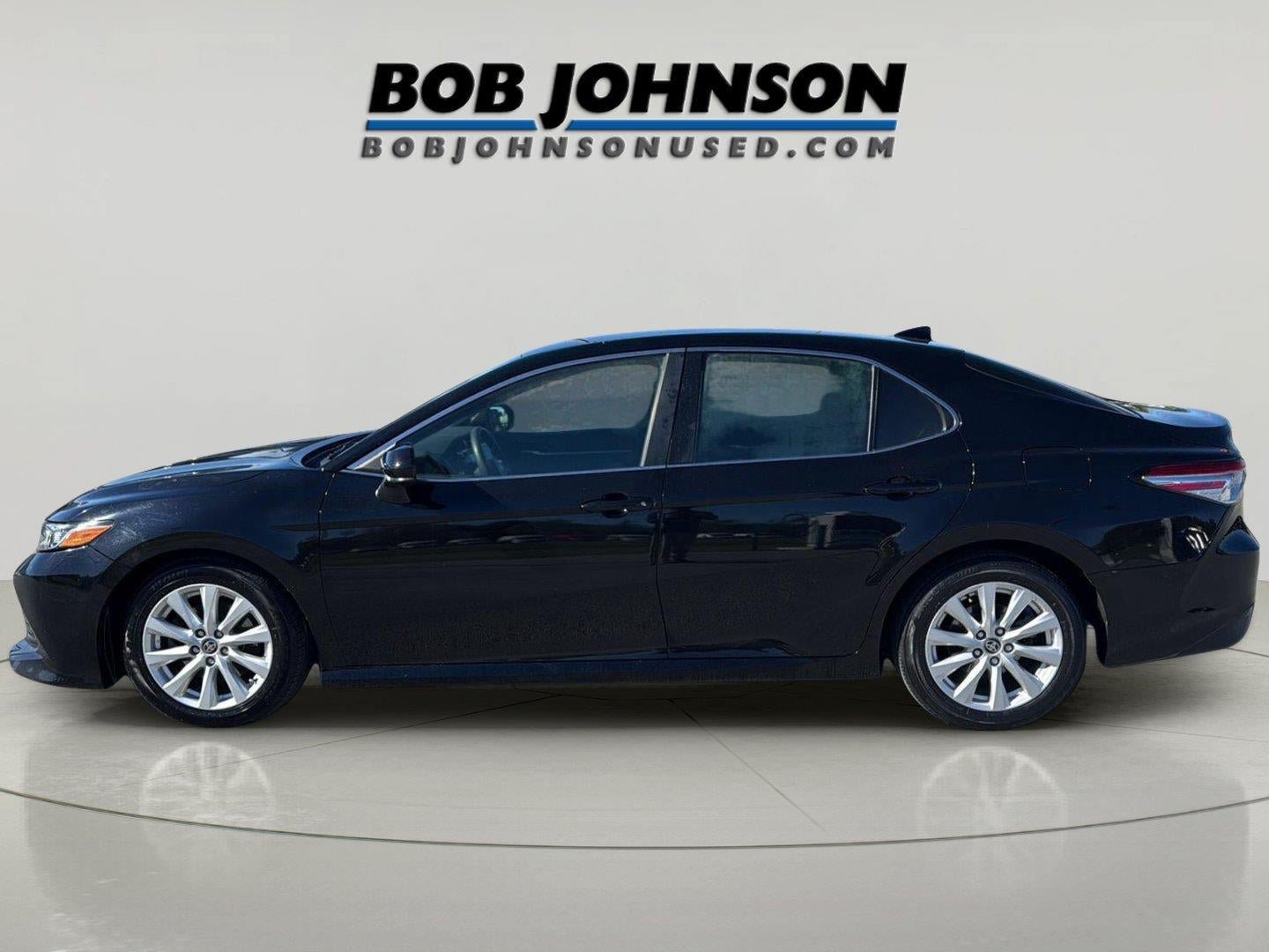 Used 2020 Toyota Camry LE FWD image 6