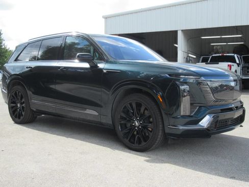 Used 2026 Cadillac Vistiq Sport AWD/4WD image 1