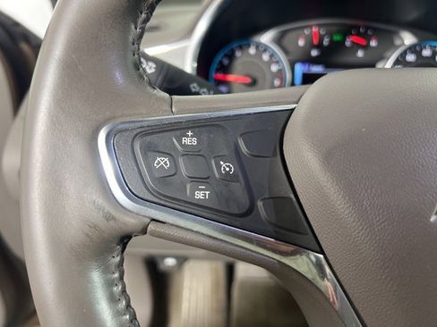 Used 2018 Chevrolet Malibu LT image 15