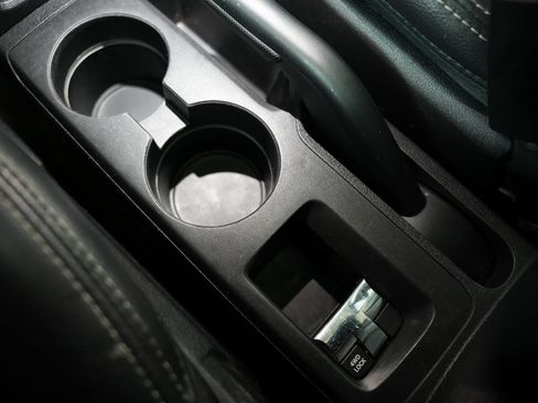 Used 2016 Jeep Patriot High Altitude image 26