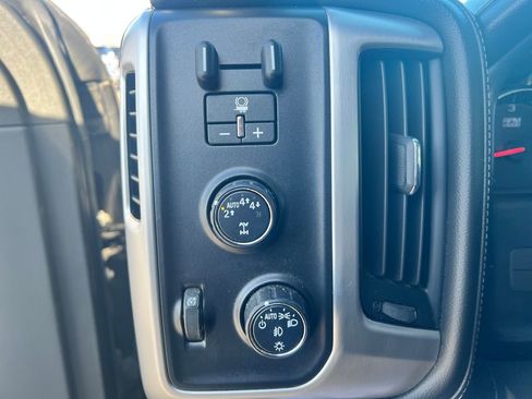 Used 2018 GMC Sierra 1500 SLT image 19