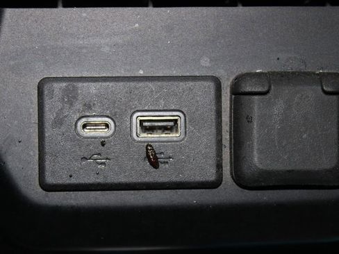 Used 2020 GMC Sierra 1500 SLT w/ SLT Premium Package image 33