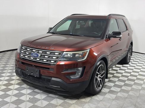Used 2016 Ford Explorer Sport w/ Equipment Group 401A AWD/4WD image 9