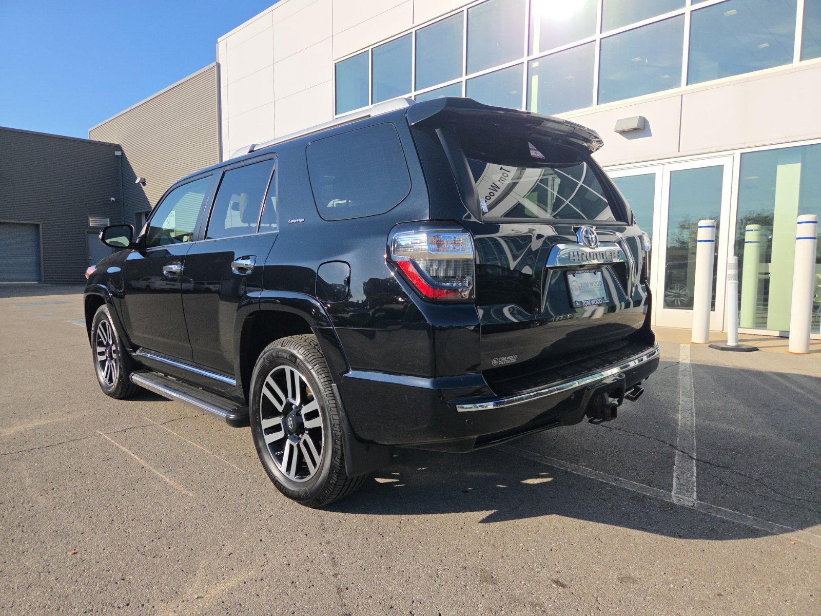 Used 2018 Toyota 4Runner Limited AWD/4WD image 10