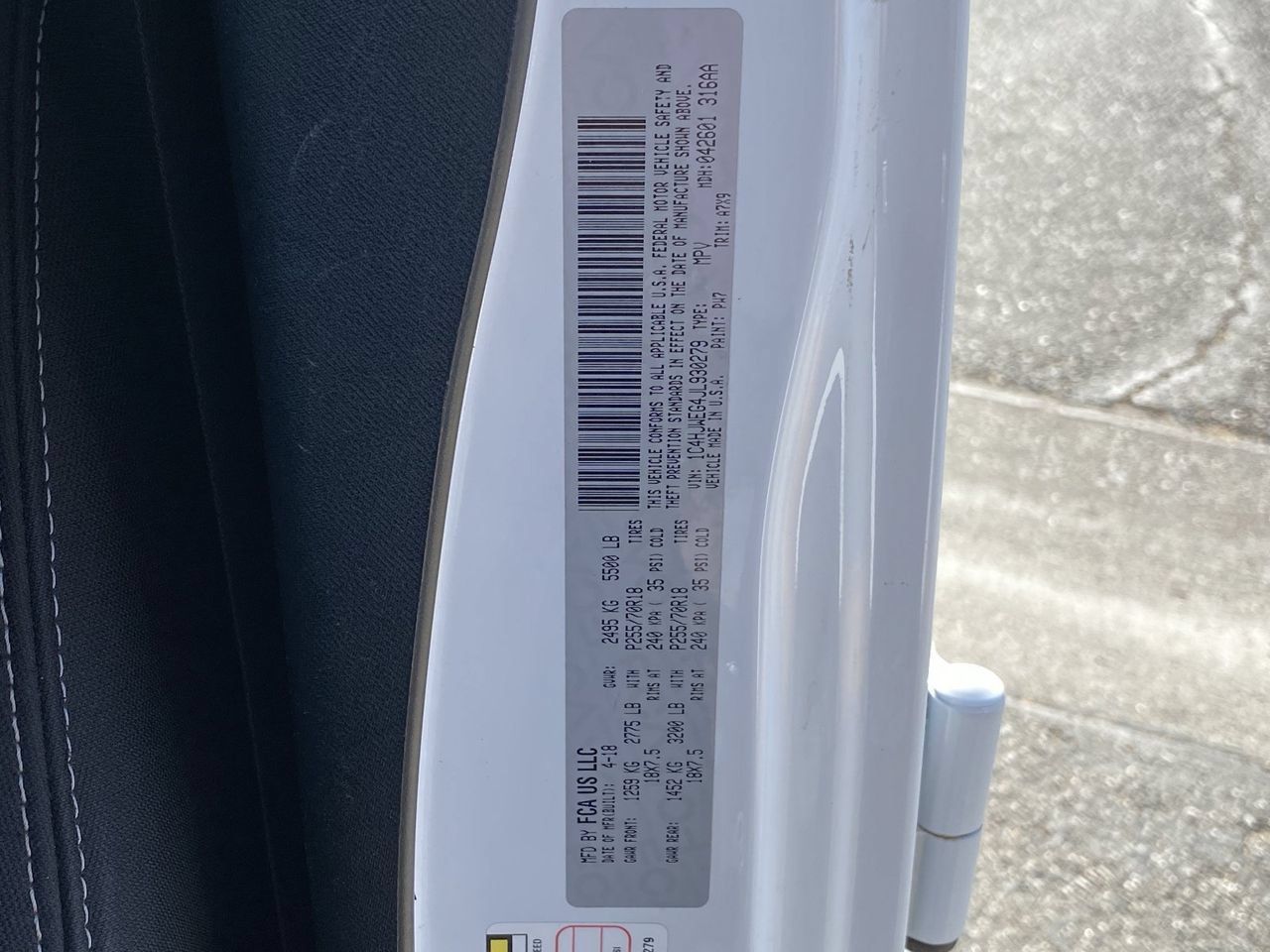 Used 2018 Jeep Wrangler Unlimited Sahara AWD/4WD image 35