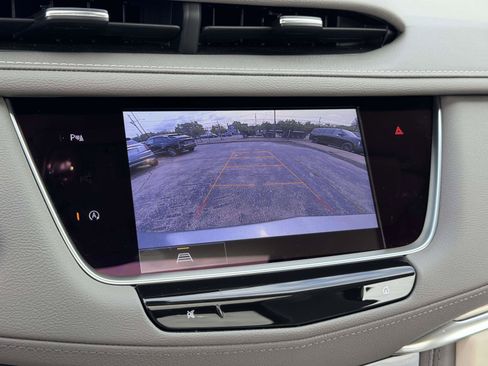 Certified 2023 Cadillac XT5 Premium Luxury AWD/4WD image 17