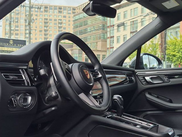Used 2023 Porsche Macan S AWD/4WD image 11