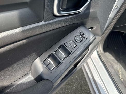 Used 2022 Honda Civic Sport image 16