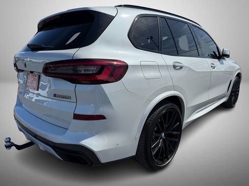 Used 2022 BMW X5 M50i w/ Executive Package image 3