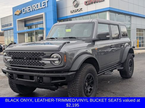 Used 2022 Ford Bronco Badlands image 4