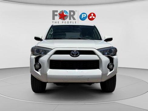 Used 2015 Toyota 4Runner SR5 RWD image 8