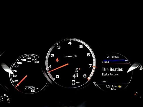 Used 2014 Porsche 911 Turbo S image 35