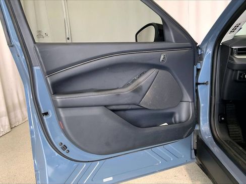 Used 2023 Ford Mustang Mach-E Select RWD image 21