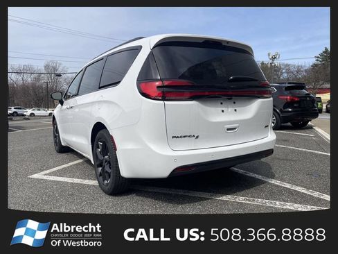 New 2026 Chrysler Pacifica Select w/ S Appearance Package AWD/4WD image 3
