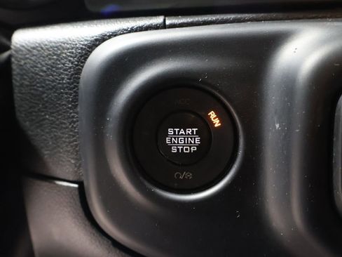 Used 2019 Jeep Wrangler Unlimited Sahara w/ Dual Top Group image 23