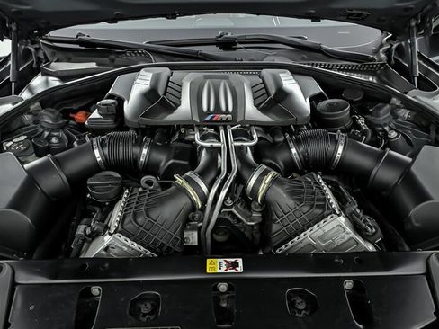 Used 2013 BMW M5 RWD image 12