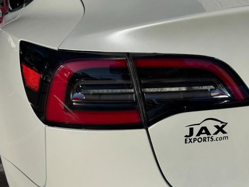 Used 2020 Tesla Model 3 Long Range AWD/4WD image 11