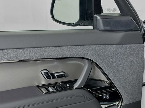 New 2026 Land Rover Range Rover Sport SE AWD/4WD image 18