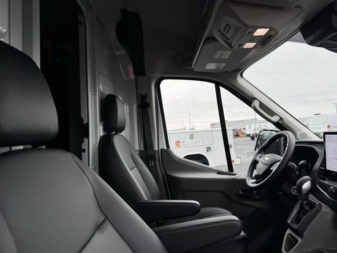New 2026 Ford Transit 250 148 Medium Roof image 26