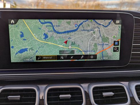 Used 2022 Mercedes-Benz GLS 450 4MATIC image 20