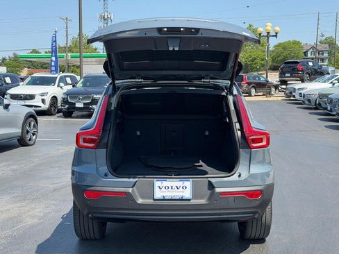 Used 2023 Volvo XC40 Recharge Ultimate AWD/4WD image 5