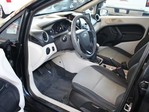 Used 2012 Ford Fiesta S FWD image 13