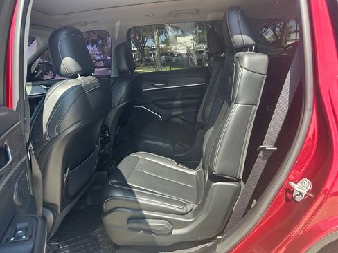 Used 2021 Jeep Grand Cherokee L Limited AWD/4WD image 45