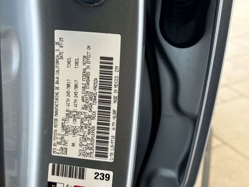 Used 2025 Toyota Tacoma SR5 image 38