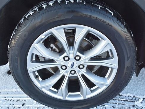 Used 2023 Ford Explorer Limited image 49