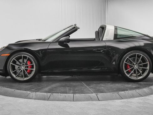Used 2022 Porsche 911 Targa 4S image 4