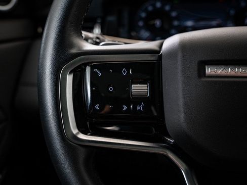 Used 2023 Land Rover Range Rover Evoque R-Dynamic SE image 29