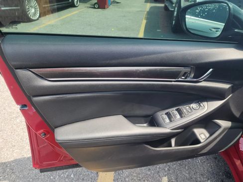 Used 2021 Honda Accord Sport image 5