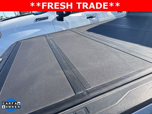 Used 2024 Chevrolet Silverado 2500 Custom w/ Custom Value Package image 3