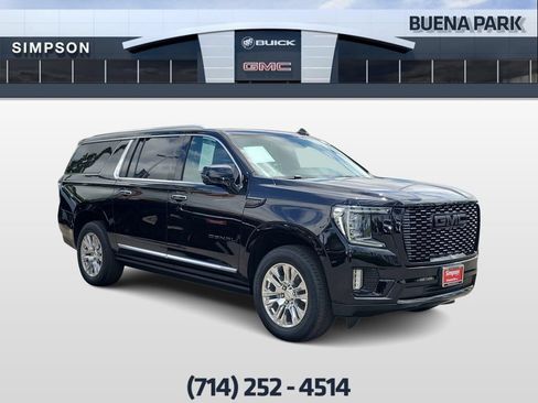 Used 2024 GMC Yukon XL Denali AWD/4WD image 2