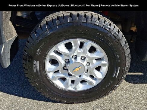 Used 2022 Chevrolet Silverado 2500 LT w/ Convenience Package AWD/4WD image 13