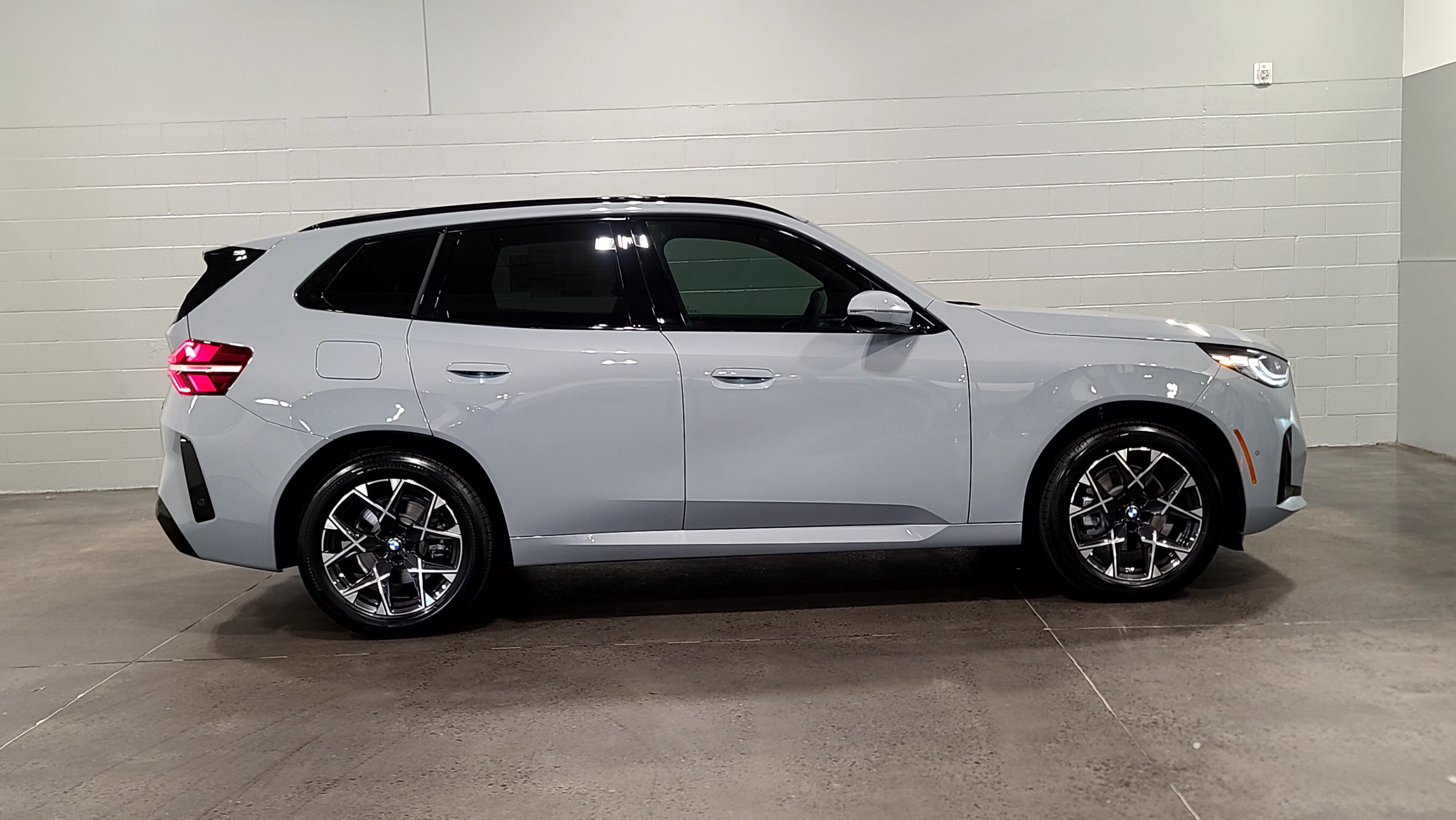 Used 2026 BMW X3 xDrive30i w/ M Sport Package AWD/4WD image 9