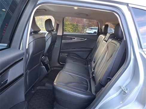 Certified 2023 Lincoln Nautilus AWD w/ Premium Package image 11