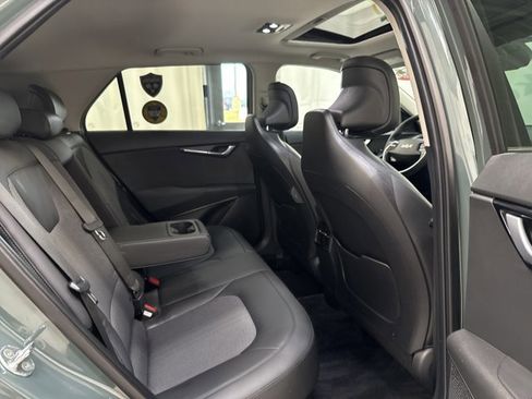 Certified 2023 Kia Niro EX Touring image 30