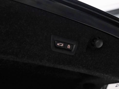 Used 2021 BMW M4 Coupe w/ Executive Package image 92