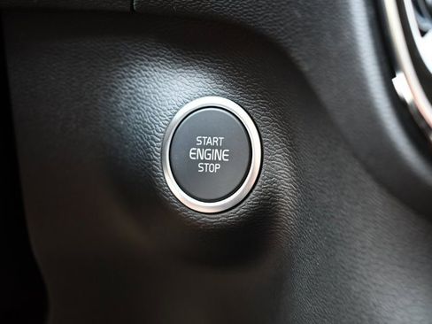 New 2025 Volvo XC40 B5 Plus w/ Protection Package Premier image 14