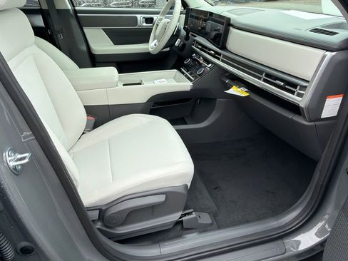 New 2026 Hyundai Santa Fe SE FWD image 13