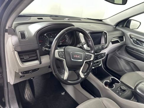 Used 2022 GMC Terrain SLT image 13